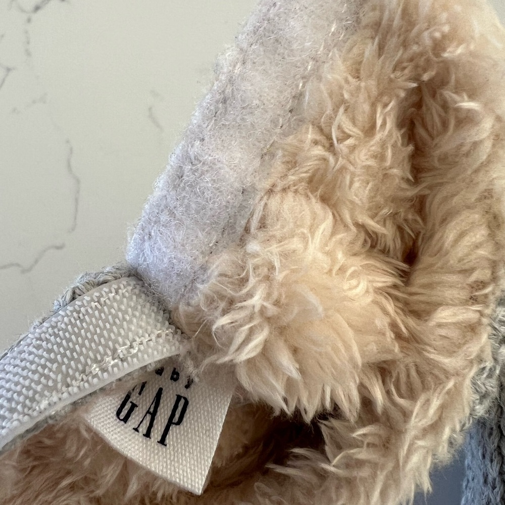 NWOT Baby Gap Knit Sherpa Lined Booties - Picture 4 of 4